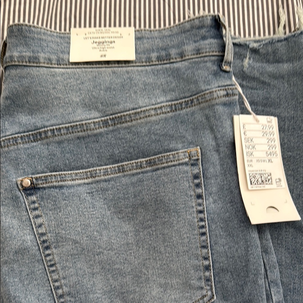 Women’s Jeans / Jegging by H&M- NWT from London